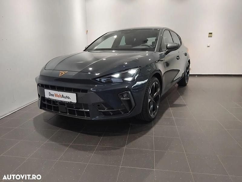 Second-hand Cupra Leon 150 CP (110 kW) 2025 Culoarealbastru Hatchback