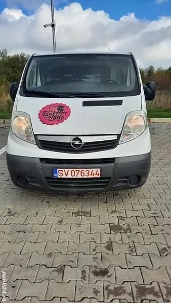 Utilizat 2011 Opel Vivaro Van | 5.700 EUR (Super Preț) - Imagine 1/4