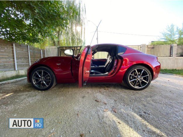 Second-hand Mazda MX5 155 CP (114 kW) 2018 Rosu Cabrio