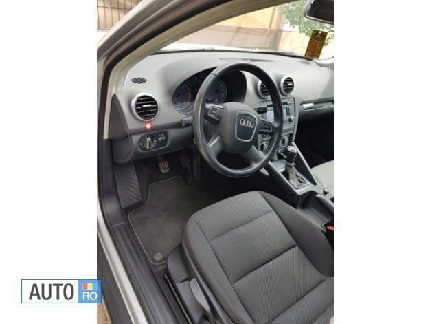 Second-hand Audi A3 140 CP (102 kW) 2012 Argintiu Hatchback