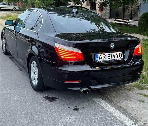 Second-hand BMW 520 177 CP (130 kW) 2008 Negru Berlinǎ