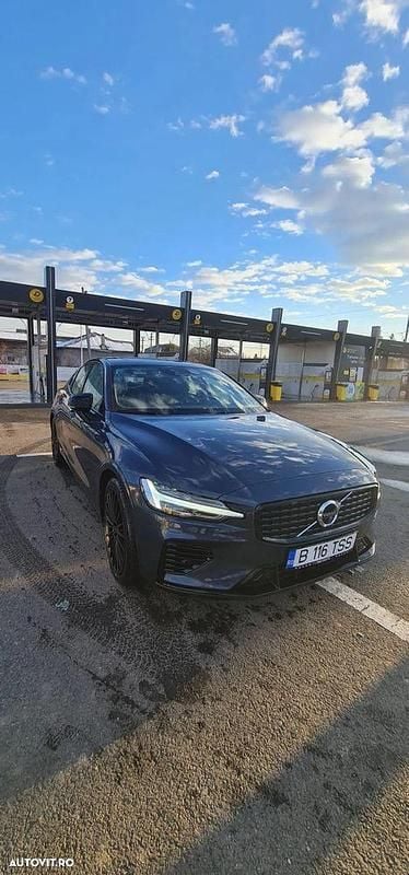 Albastru Utilizat 2021 Volvo S60 Berlinǎ | 29.500 EUR - Imagine 1/4