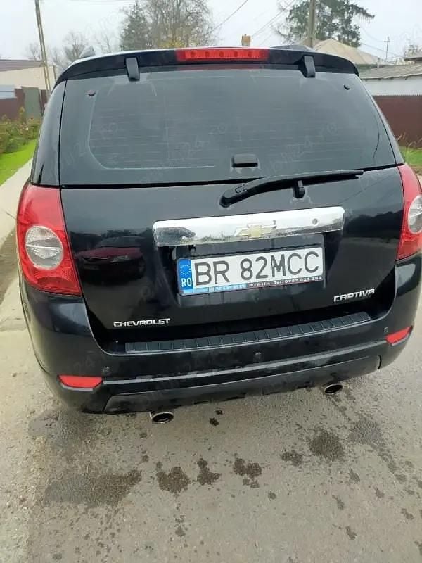 Second-hand Chevrolet Captiva SE 163 CP (119 kW) 2011 Negru SUV