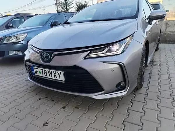 Second-hand Toyota Corolla Hybrid 122 CP (89 kW) 2020 Berlinǎ