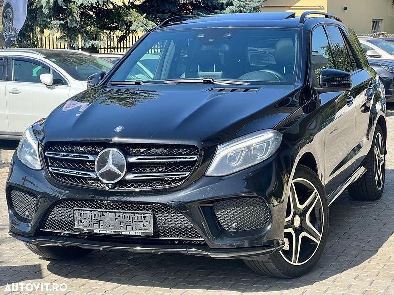 Culoarenegru Utilizat 2016 Mercedes GLE350 AMG line SUV | 20.990 EUR (Super Preț) - Imagine 1/4