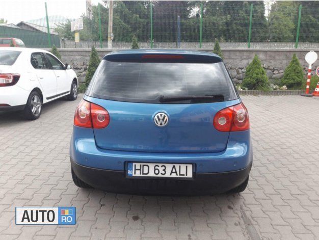 Second-hand VW Golf IV 90 CP (66 kW) 2005 Albastru Hatchback