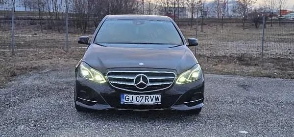Second-hand Mercedes E220 177 CP (130 kW) 2015 Berlinǎ