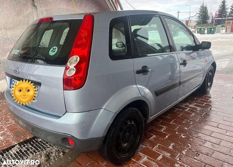 Second-hand Ford Fiesta Ambiente 75 CP (55 kW) 2007 Culoarealbastru Hatchback