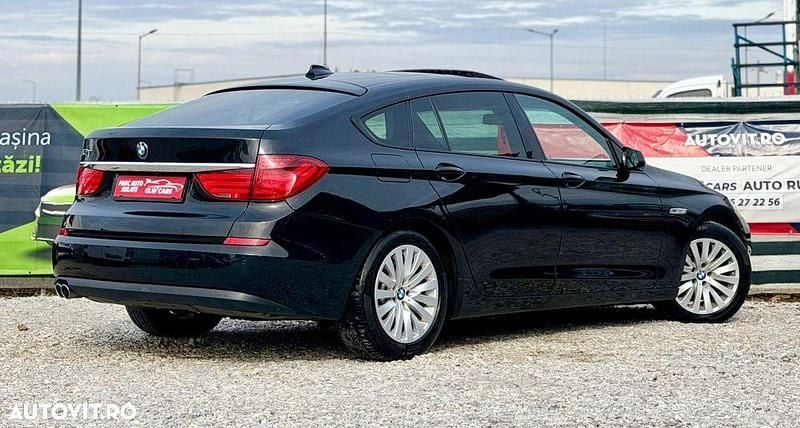 Second-hand BMW 530 Sport Line 245 CP (180 kW) 2010 Culoaregri Berlinǎ