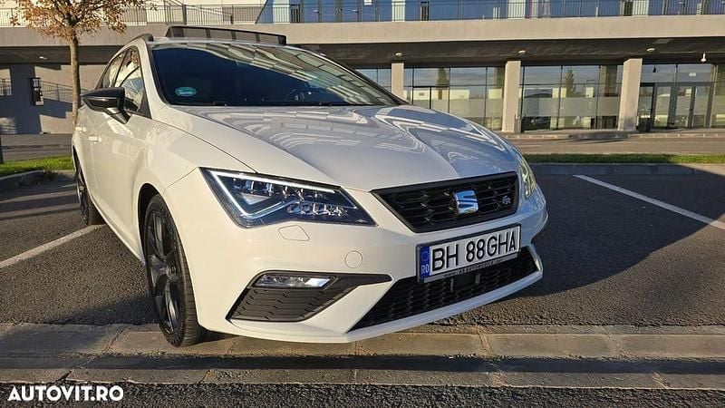 Culoarealb Second-hand 2020 Seat Leon FR Break | 13.900 EUR (Preț OK) - Imagine 1/4