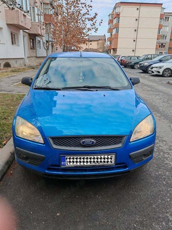 Utilizat 2005 Ford Focus Hatchback | 1.750 EUR (Preț OK) - Imagine 1/4