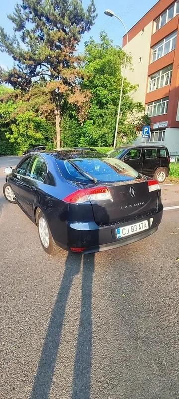 Utilizat 2010 Renault Laguna III Berlinǎ | 3.850 EUR (Preț OK) - Imagine 1/4