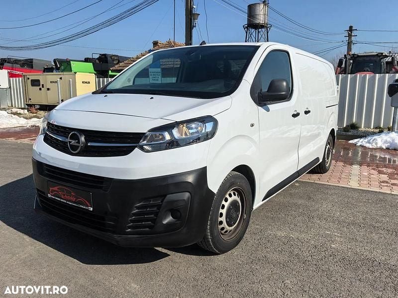 Second-hand Opel Vivaro 120 CP (88 kW) 2019 Culoarealb Monovolum
