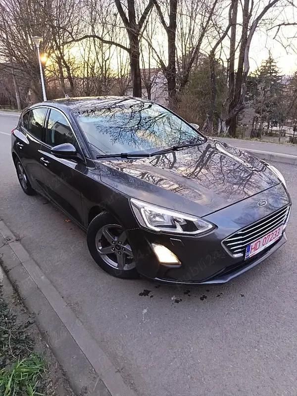 Second-hand Ford Focus Titanium 130 CP (95 kW) 2019 Hatchback