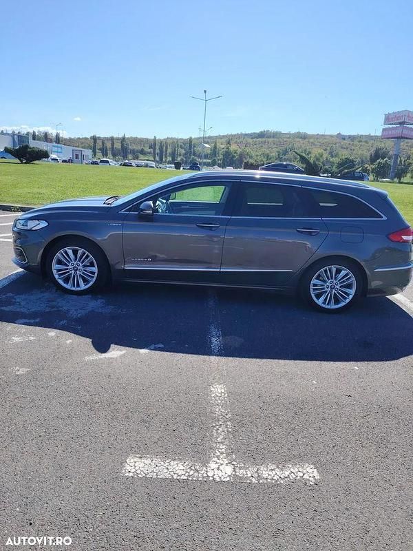 Second-hand Ford Mondeo Vignale 187 CP (137 kW) 2019 Culoaregri Break