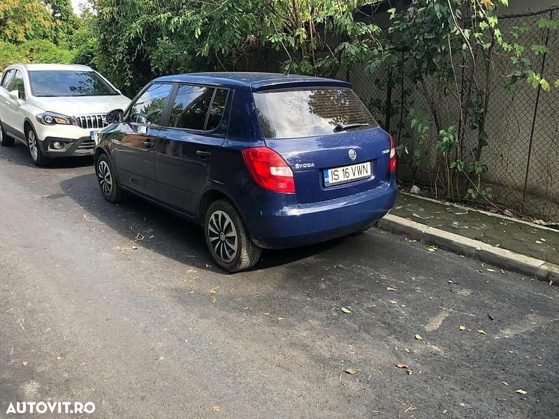 Second-hand Skoda Fabia Ambition 60 CP (44 kW) 2014 Culoarealbastru Break