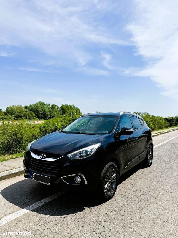 Negru Utilizat 2015 Hyundai ix35 Premium SUV | 10.500 EUR (Preț OK) - Imagine 1/4
