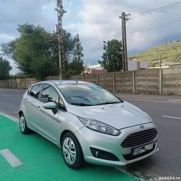 Utilizat 2013 Ford Fiesta Hatchback | 5.000 EUR (Puțin scump) - Imagine 1/4