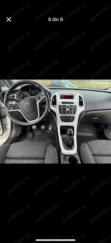 Utilizat 2011 Opel Astra Hatchback | 3.750 EUR (Preț OK) - Imagine 1/4