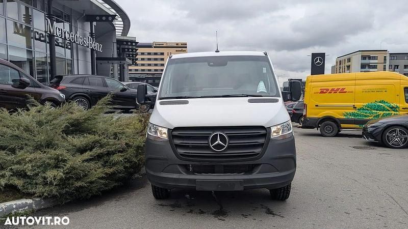 Second-hand Mercedes Sprinter 170 CP (125 kW) 2024 Culoarealb Van