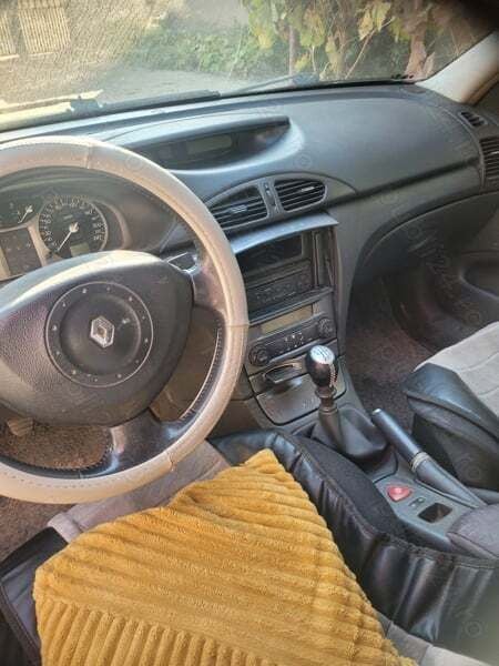 Utilizat 2005 Renault Laguna II Break | 1.000 EUR (Scump) - Imagine 1/4