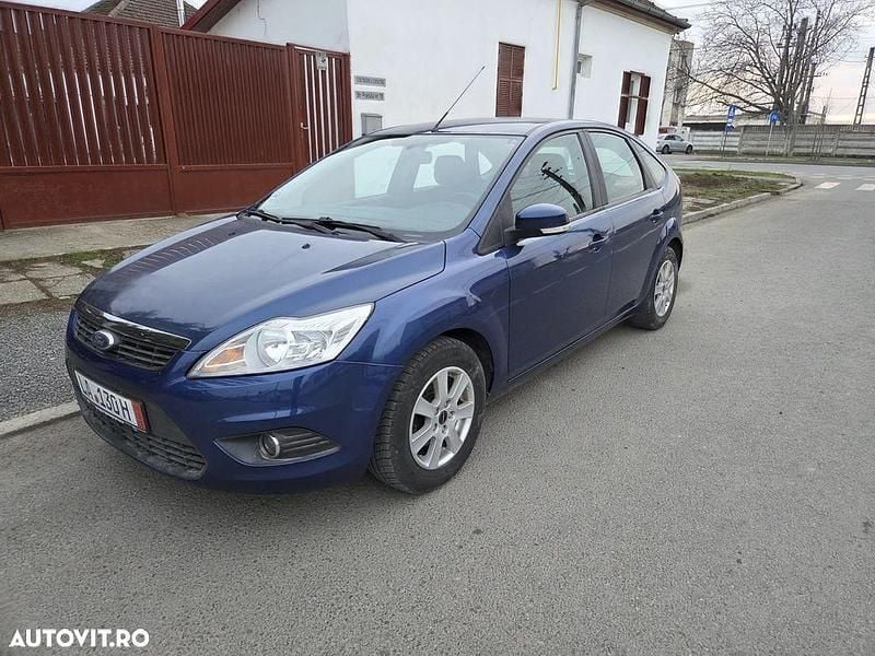Second-hand Ford Focus Trend 100 CP (73 kW) 2008 Culoarealbastru Hatchback