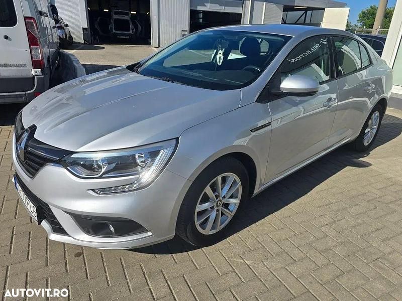 Culoareargint Utilizat 2020 Renault Mégane IV Life Berlinǎ | 11.900 EUR (Preț OK) - Imagine 1/4