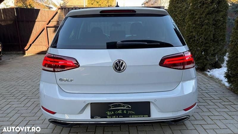 Second-hand VW Golf Sound 110 CP (80 kW) 2017 Culoarealb Cabrio