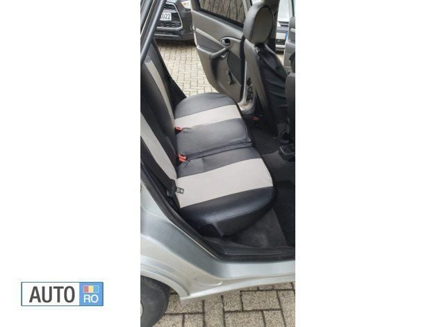 Argintiu Utilizat 2001 Ford Focus Break | 1.350 EUR - Imagine 1/4