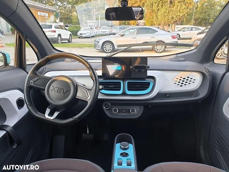 Second-hand XEV Yoyo 14 kW (20 CP) 2023 Culoarealbastru Hatchback