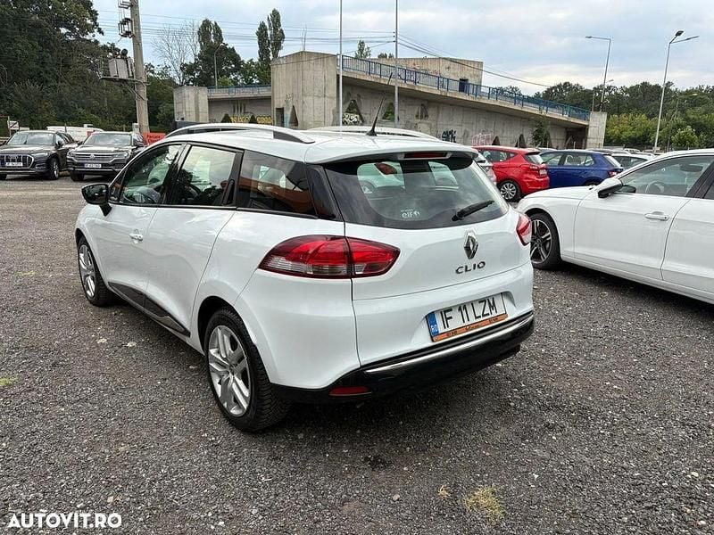 Second-hand Renault Clio GrandTour Zen 90 CP (66 kW) 2019 Culoarealb Break