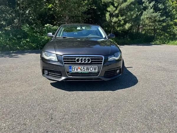 Gri Utilizat 2010 Audi A4 Berlinǎ | 7.100 EUR (Preț OK) - Imagine 1/4