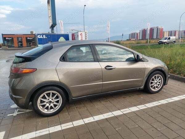 Utilizat 2007 Honda Civic Hatchback | 2.200 EUR - Imagine 1/4