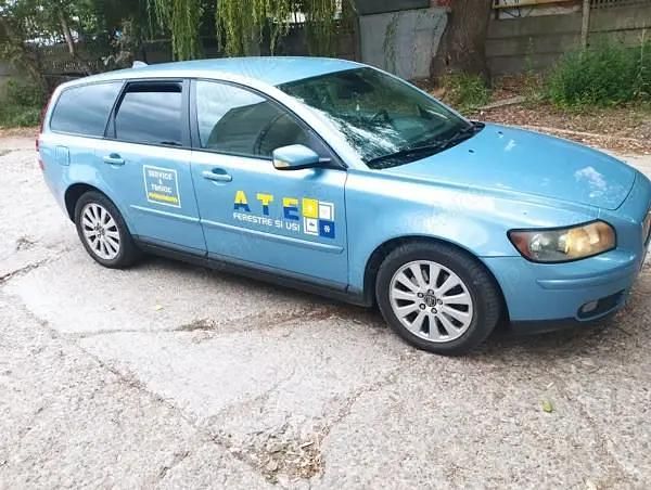 Utilizat 2006 Volvo V50 Break | 3.000 EUR (Scump) - Imagine 1/3
