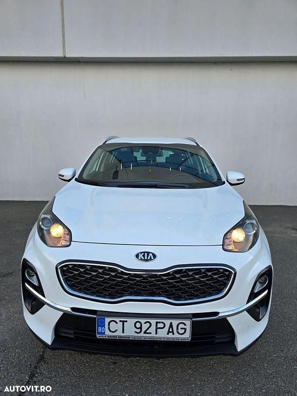 Culoarealb Utilizat 2018 Kia Sportage Style SUV | 18.400 EUR (Preț OK) - Imagine 1/4