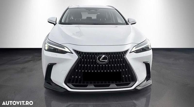 Second-hand Lexus NX350h 244 CP (179 kW) 2023 Culoarealb SUV
