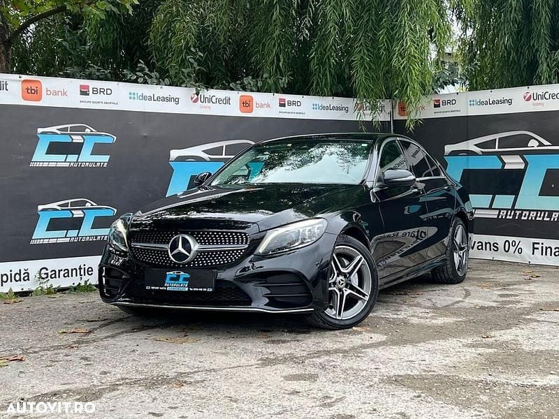 Culoarenegru Utilizat 2020 Mercedes C220 AMG line Berlinǎ | 23.850 EUR (Preț bun) - Imagine 1/4