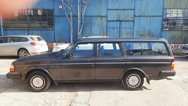 Utilizat 1989 Volvo 240 Break | 5.200 EUR - Imagine 1/4
