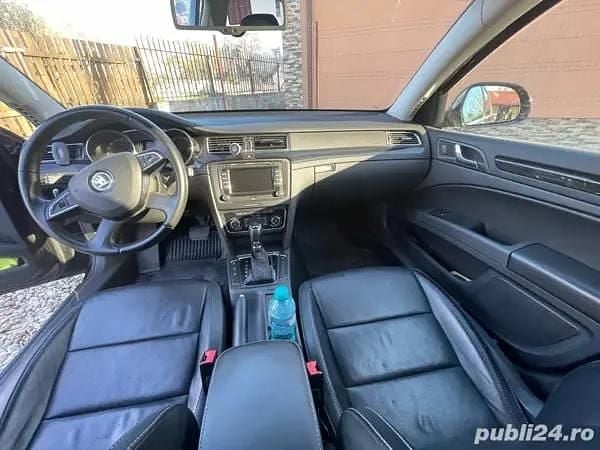 Second-hand Skoda Superb 170 CP (125 kW) 2014 Negru Berlinǎ