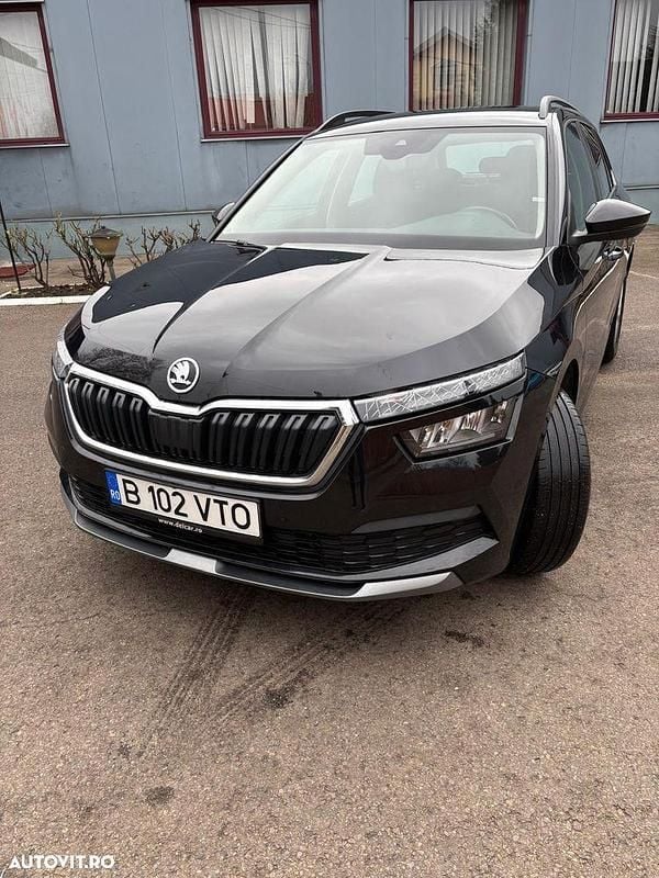 Culoarenegru Utilizat 2023 Skoda Kamiq Ambition SUV | 12.750 EUR (Preț OK) - Imagine 1/4