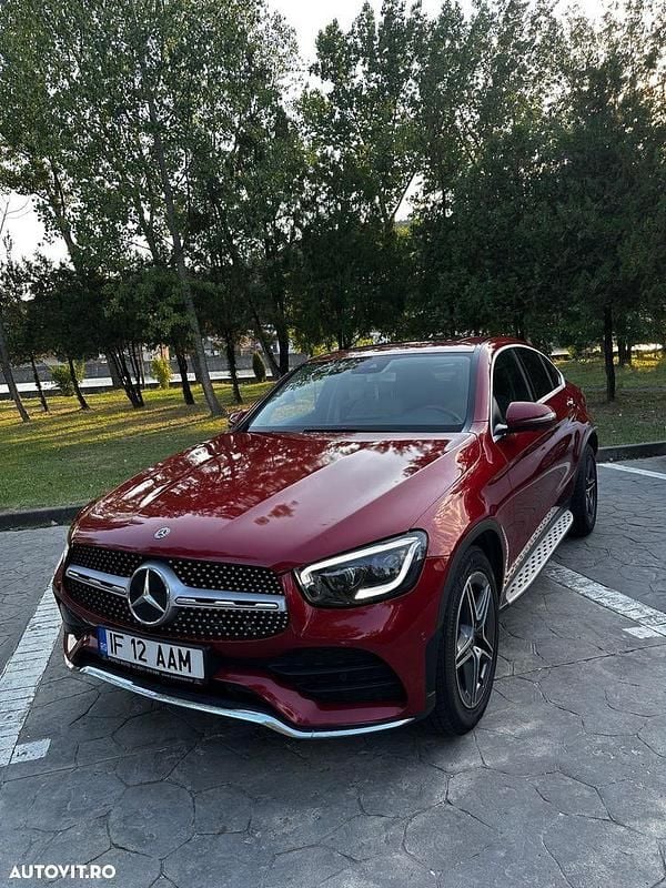 Culoarerosu Utilizat 2019 Mercedes GLC220 Coupe | 38.900 EUR (Scump) - Imagine 1/4