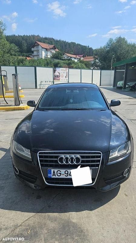 Culoarenegru Utilizat 2011 Audi A5 S-Line Coupe | 10.000 EUR (Puțin scump) - Imagine 1/4