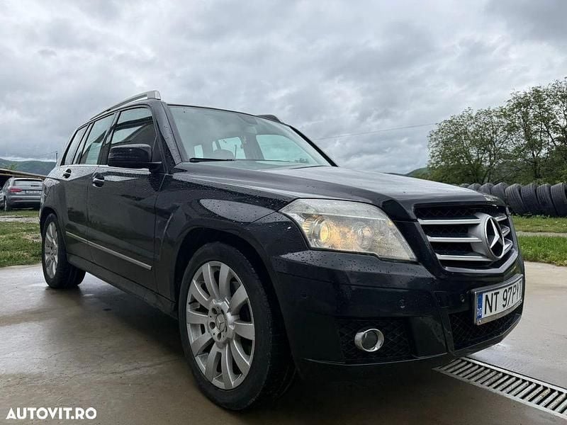 Negru Utilizat 2012 Mercedes GLK220 SUV | 8.750 EUR (Preț bun) - Imagine 1/4