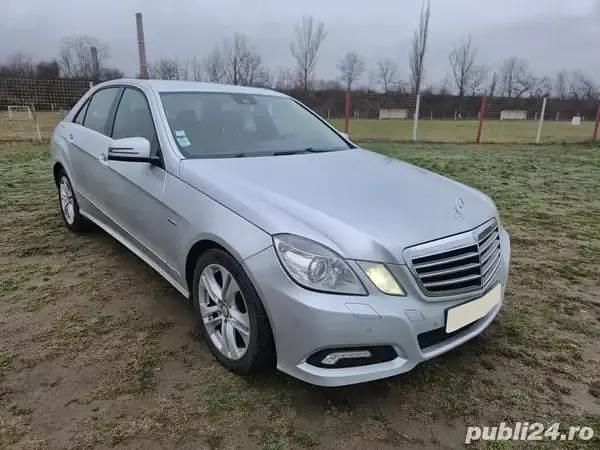Second-hand Mercedes E220 Avantgarde 170 CP (125 kW) 2011 Argintiu Berlinǎ