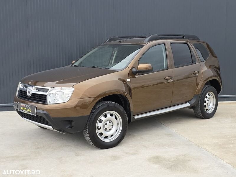 Maro Utilizat 2011 Dacia Duster Ambiance SUV | 5.650 EUR (Preț OK) - Imagine 1/4