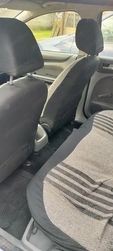 Alb Utilizat 2010 Ford Focus Break | 1.800 EUR (Preț bun) - Imagine 1/4