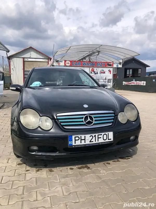 Second-hand Mercedes C220 150 CP (110 kW) 2003 Coupe