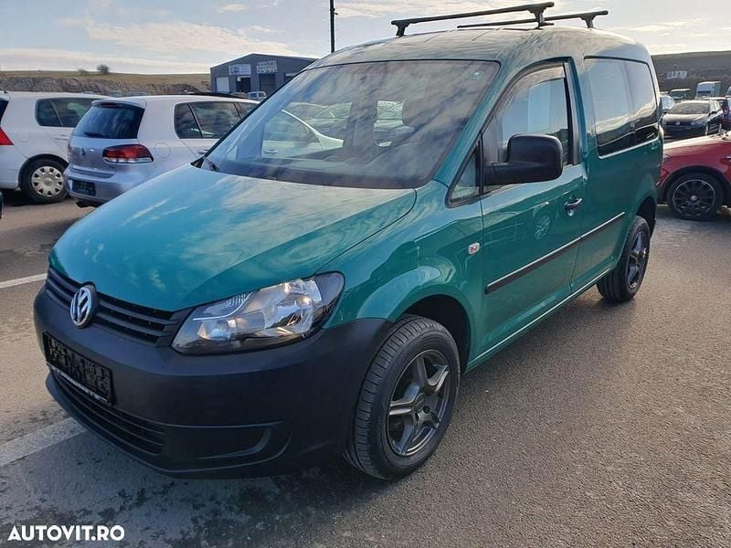 Culoareverde Utilizat 2014 VW Caddy Monovolum | 5.490 EUR (Super Preț) - Imagine 1/4