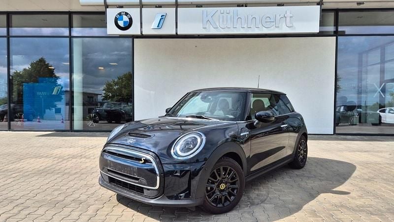Utilizat 2022 Mini Cooper SE Hatchback | 22.864 EUR (Preț OK) - Imagine 1/1