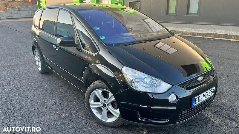 Second-hand Ford S-MAX Titanium 140 CP (102 kW) 2009 Culoarenegru Monovolum